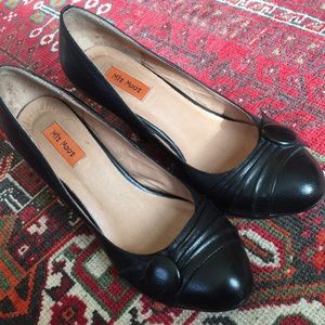 Beautiful Miz Mooze shoes! 🤗